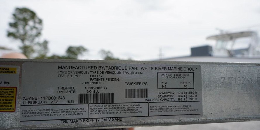 Mako Pro Skiff 17 CC