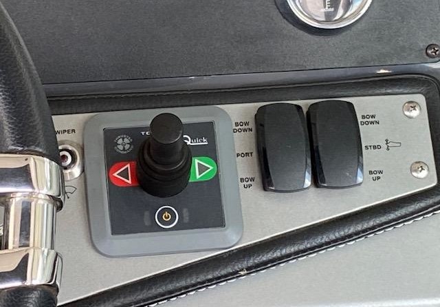 Four Winns Vista 275