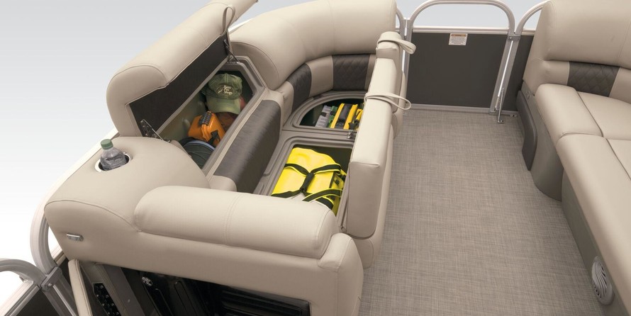 Sun Tracker Party Barge 20 DLX