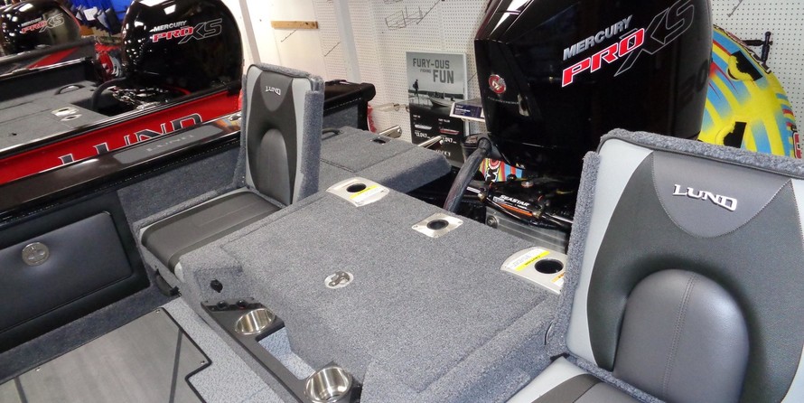 Lund Boats 1875 Pro-V Sport