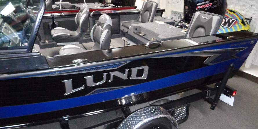 Lund Boats 1875 Pro-V Sport