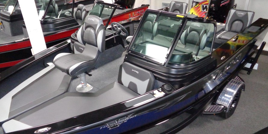 Lund Boats 1875 Pro-V Sport