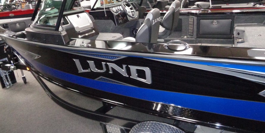 Lund Boats 1875 Pro-V Sport
