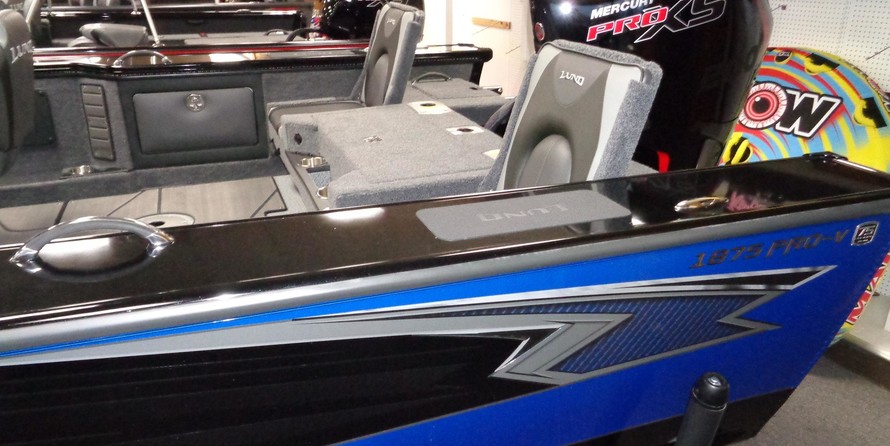Lund Boats 1875 Pro-V Sport