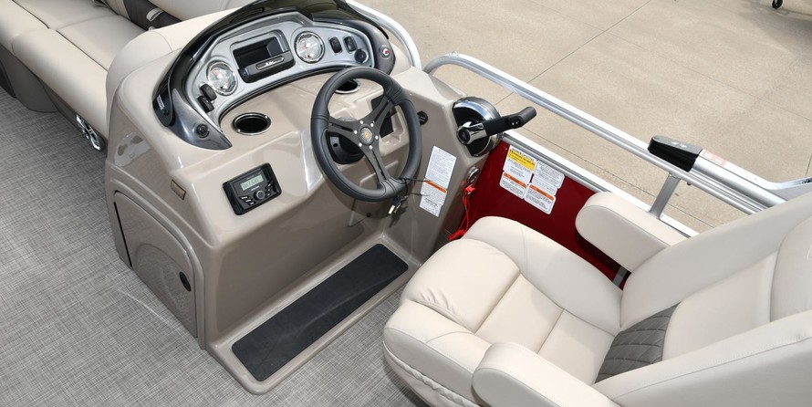 Sun Tracker Party Barge 22 DLX