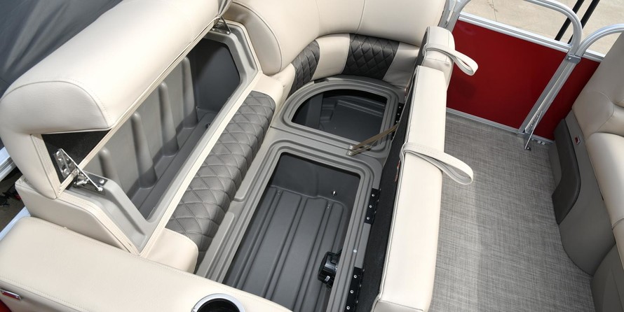 Sun Tracker Party Barge 22 DLX