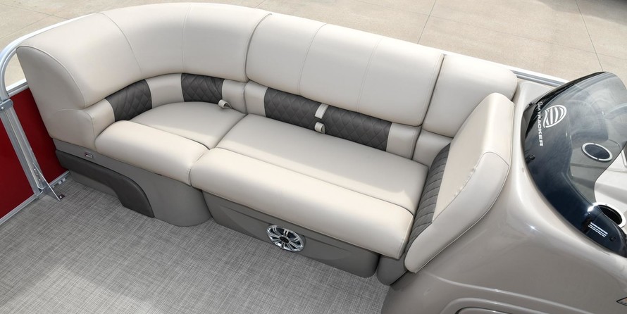 Sun Tracker Party Barge 22 DLX