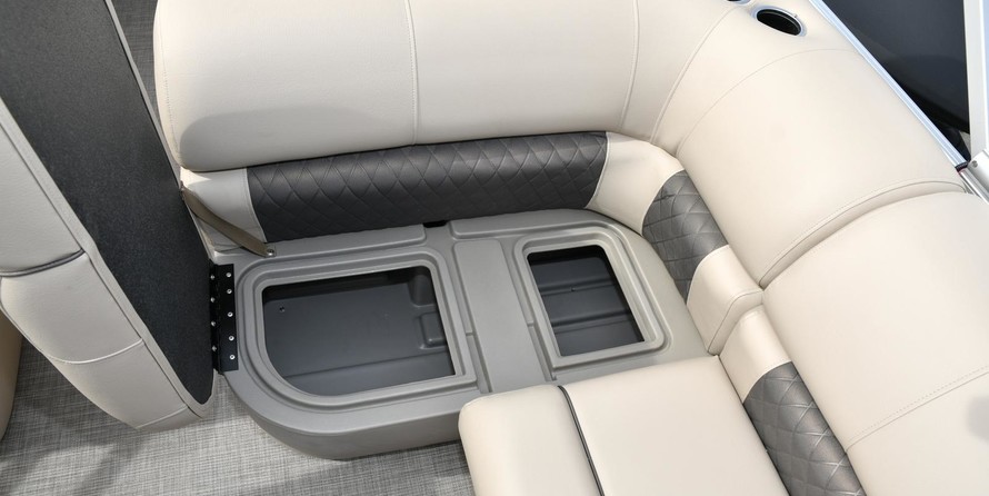 Sun Tracker Party Barge 22 DLX