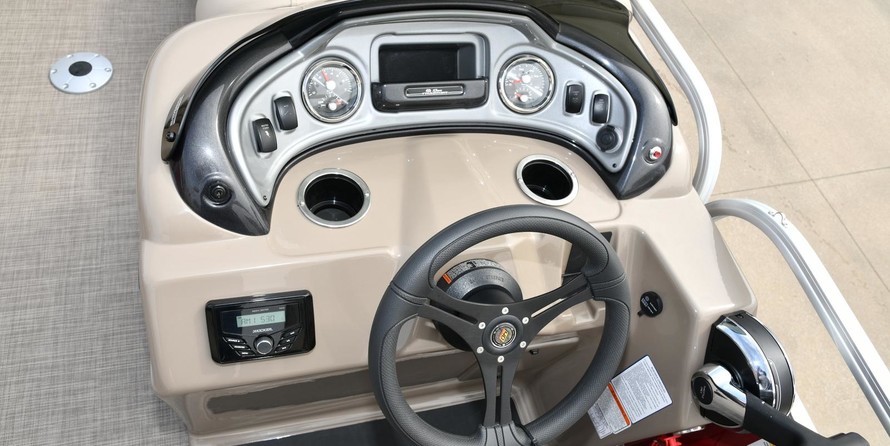 Sun Tracker Party Barge 22 DLX