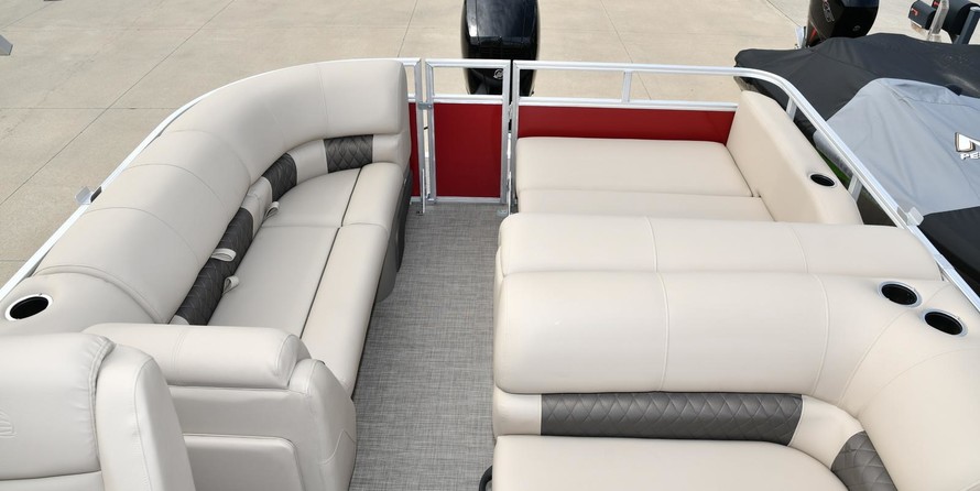 Sun Tracker Party Barge 22 DLX