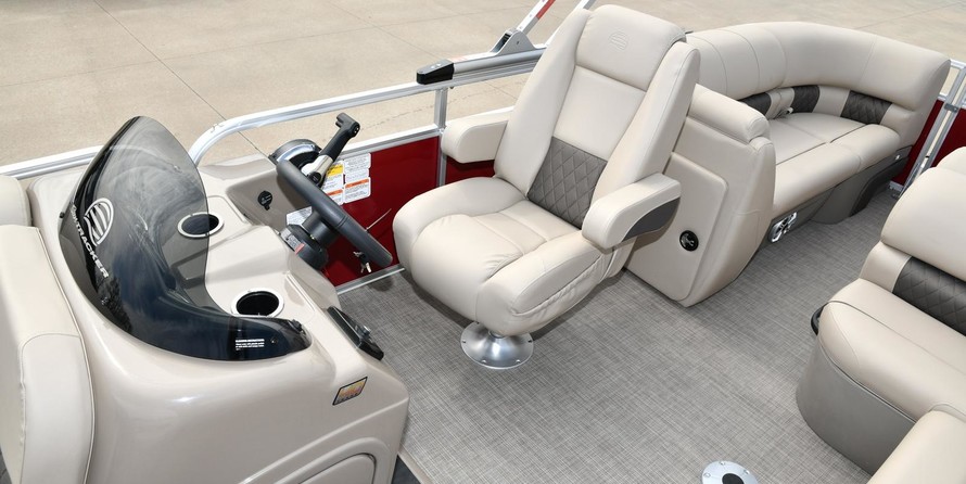 Sun Tracker Party Barge 22 DLX