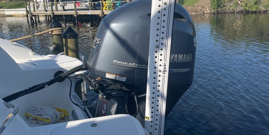 Hurricane 2200 sundeck