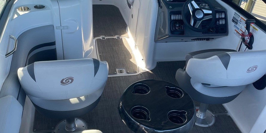 Hurricane 2200 sundeck