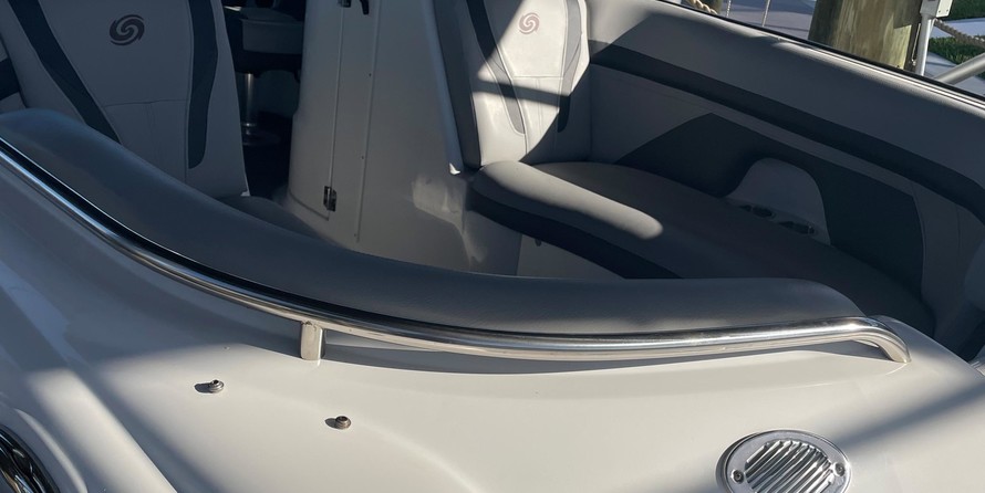 Hurricane 2200 sundeck