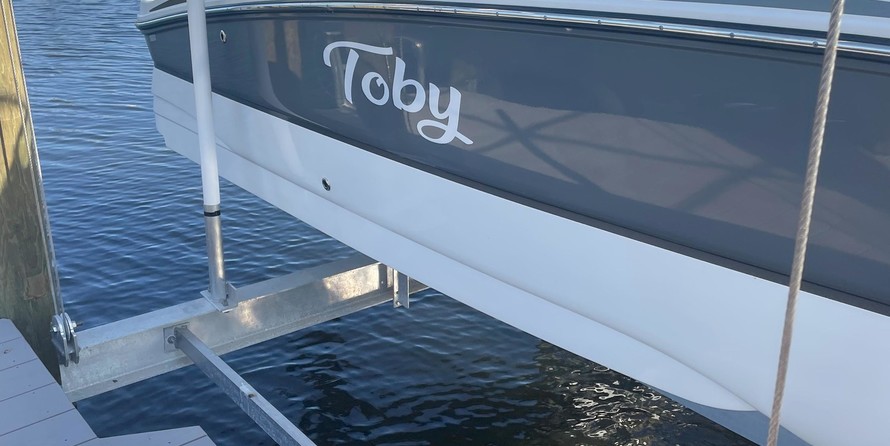 Hurricane 2200 sundeck