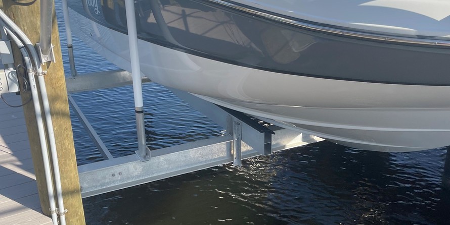 Hurricane 2200 sundeck