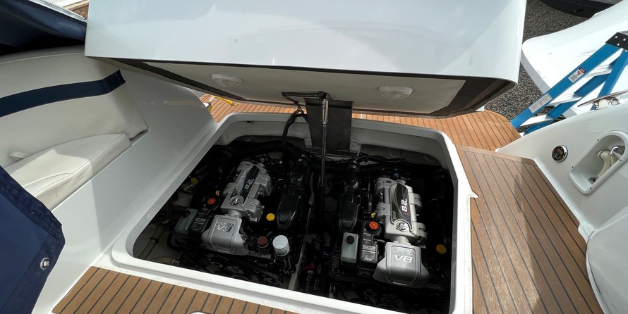 Formula 37 Cruiser