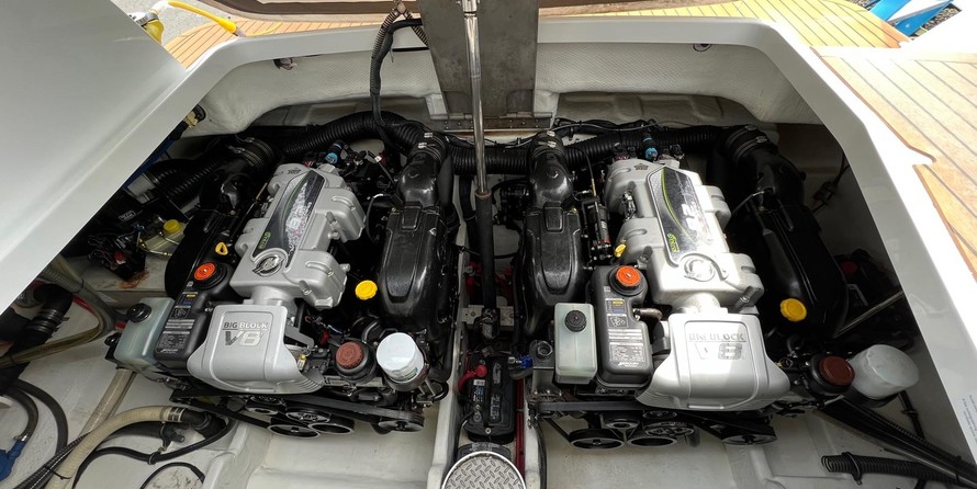Formula 37 Cruiser