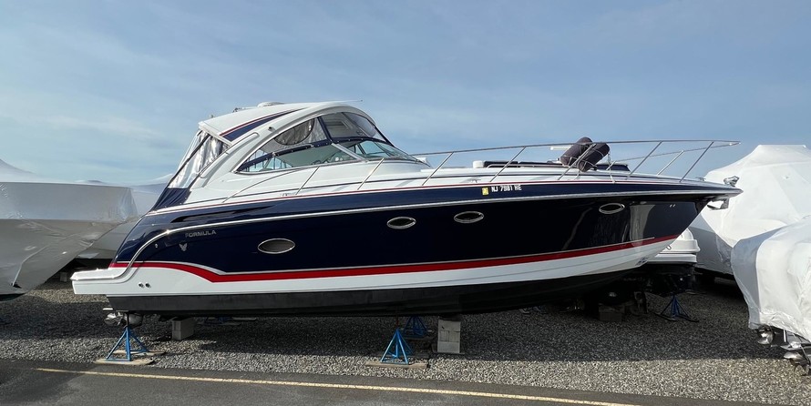Formula 37 Cruiser