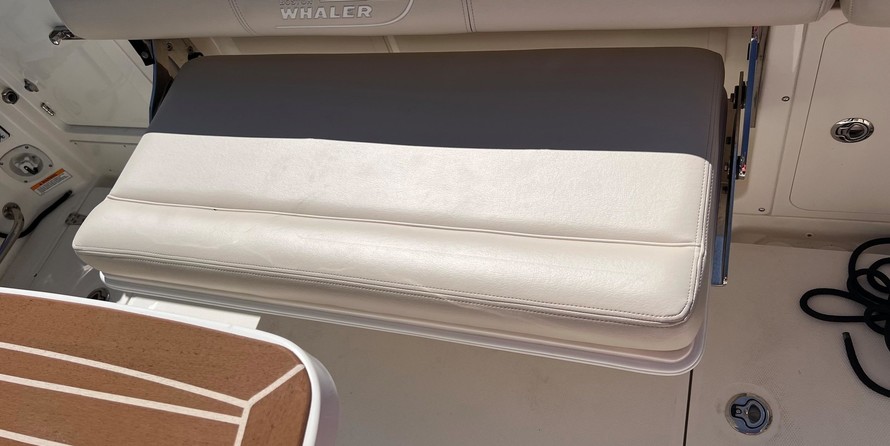 Boston Whaler 285 Conquest