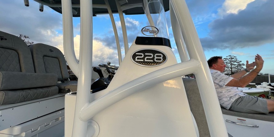 Sea Ray pro 208 bay