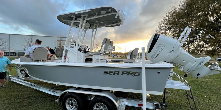 Sea Ray pro 208 bay