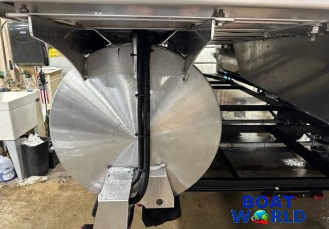 Premier Pontoons Navigator 220
