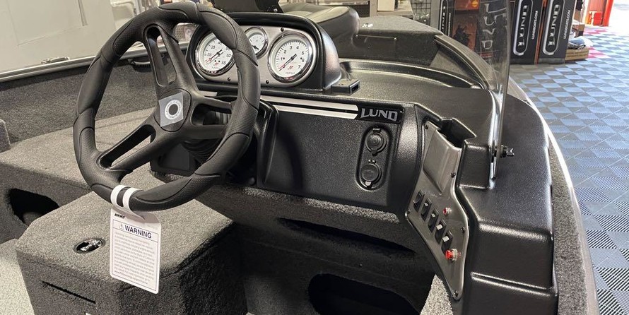 Lund Boats 1675 Impact SS