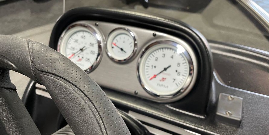 Lund Boats 1675 Impact SS