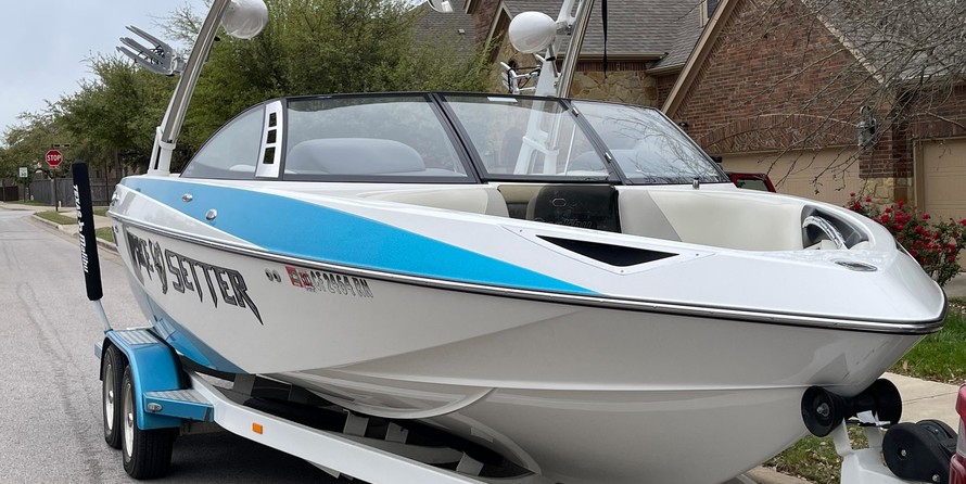 Malibu Wakesetter 23 LSV