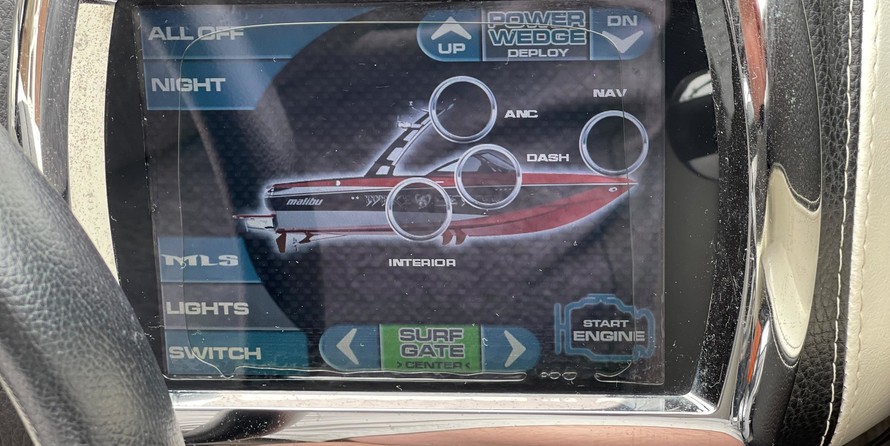 Malibu Wakesetter 23 LSV