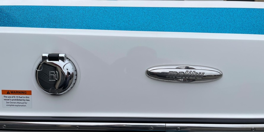 Malibu Wakesetter 23 LSV