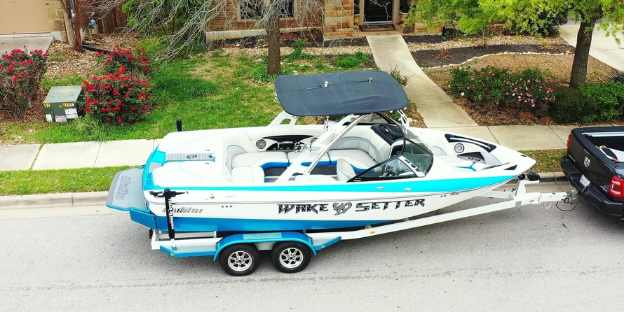 Malibu Wakesetter 23 LSV