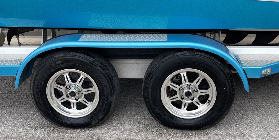 Malibu Wakesetter 23 LSV