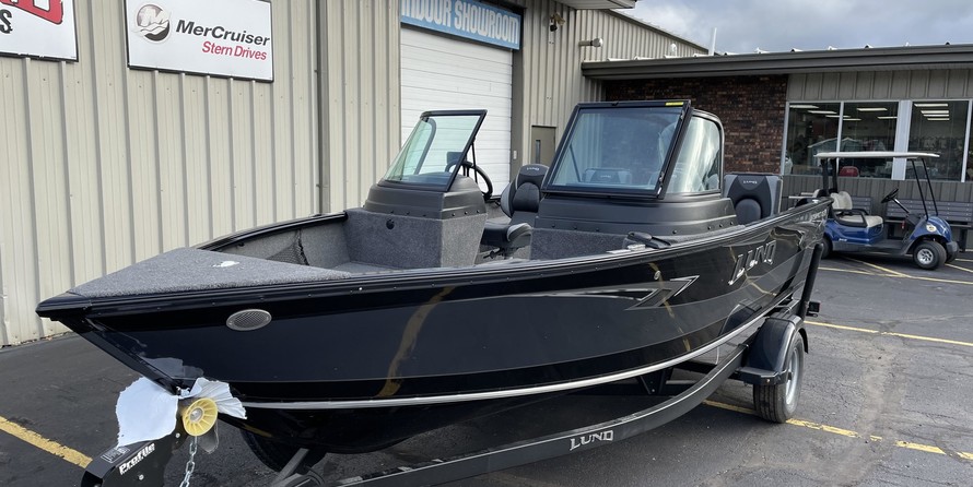 Lund Boats 1875 Impact Sport