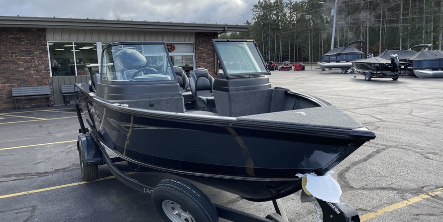 Lund Boats 1875 Impact Sport