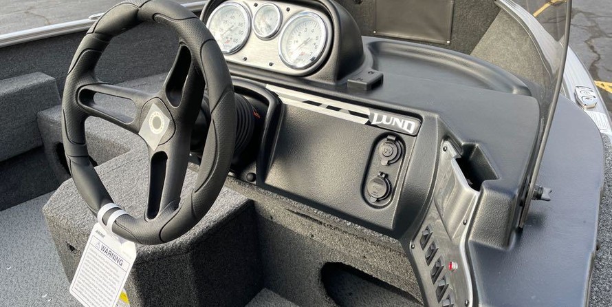 Lund Boats 1775 Impact SS