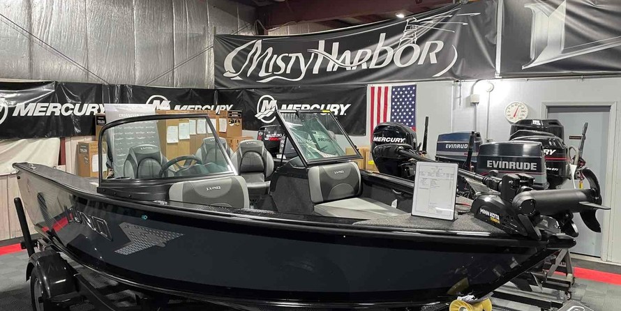 Lund Boats 1775 Crossover XS