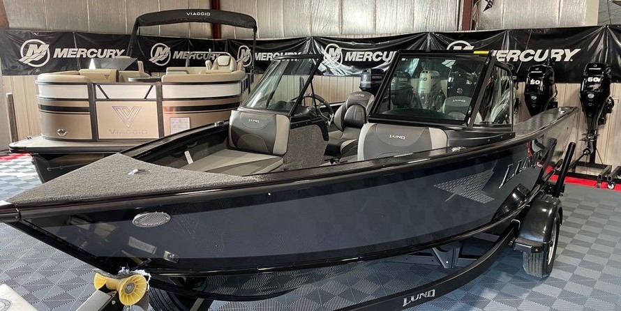 Lund Boats 1775 Crossover XS