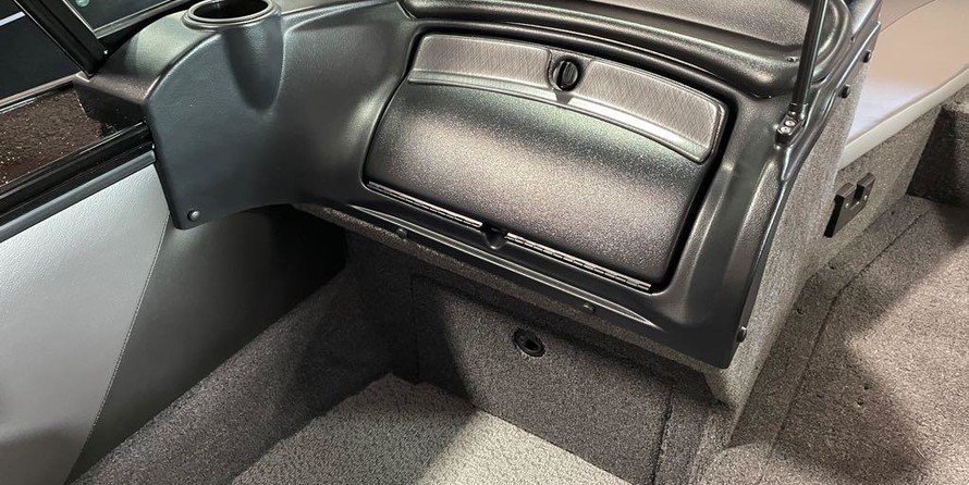 Lund Boats 1775 Crossover XS