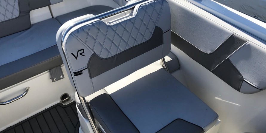 Bayliner VR6 BOWRIDER