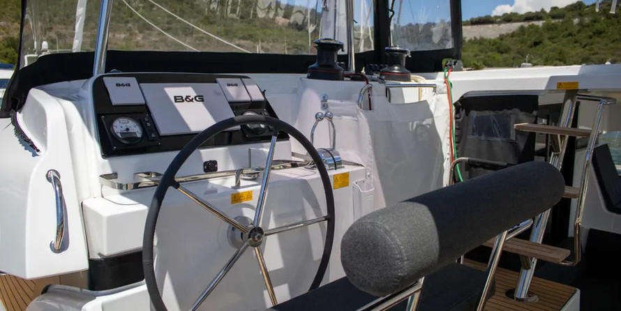 Lagoon 42