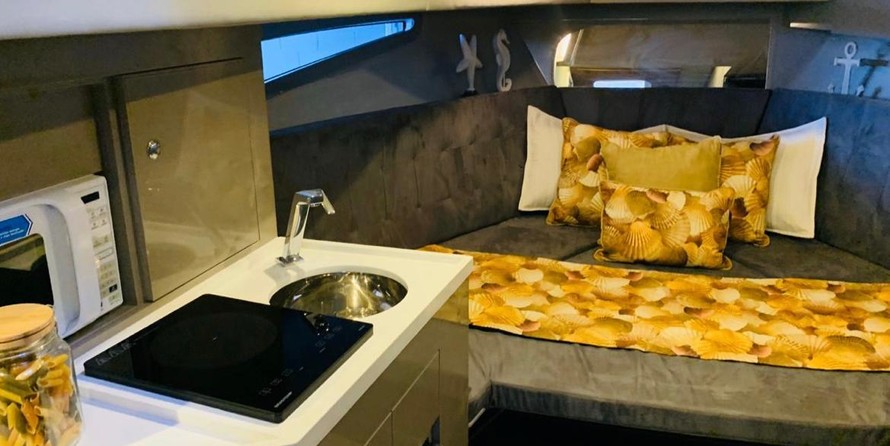 Bavaria Sport 360 coupe