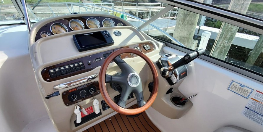 Chaparral 290 Signature