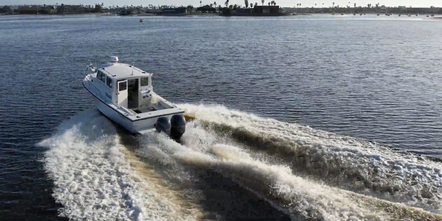 Parker 2530 Extended Sport Cabin
