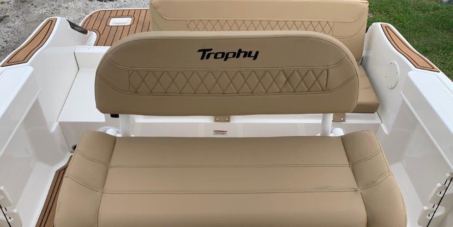 Bayliner Trophy T22CX