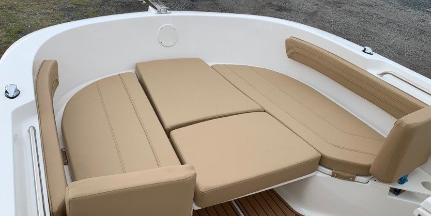 Bayliner Trophy T22CX