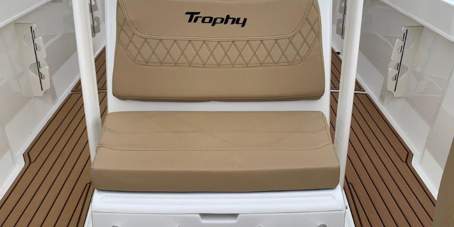 Bayliner Trophy T22CX