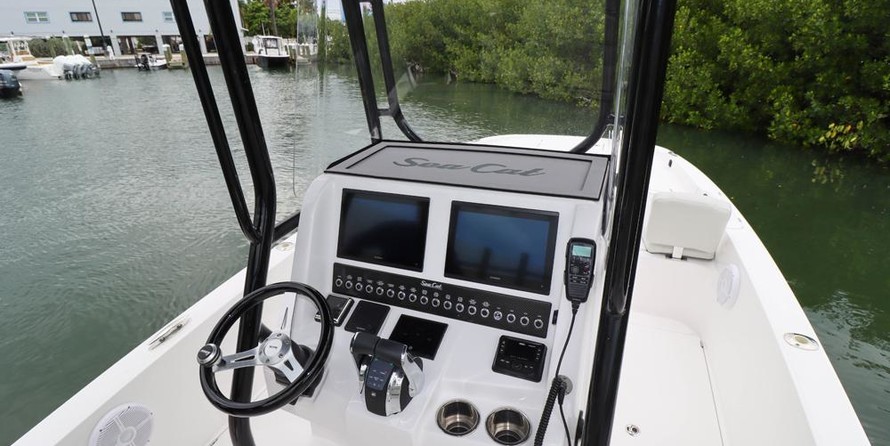 Sea Ray cat 26