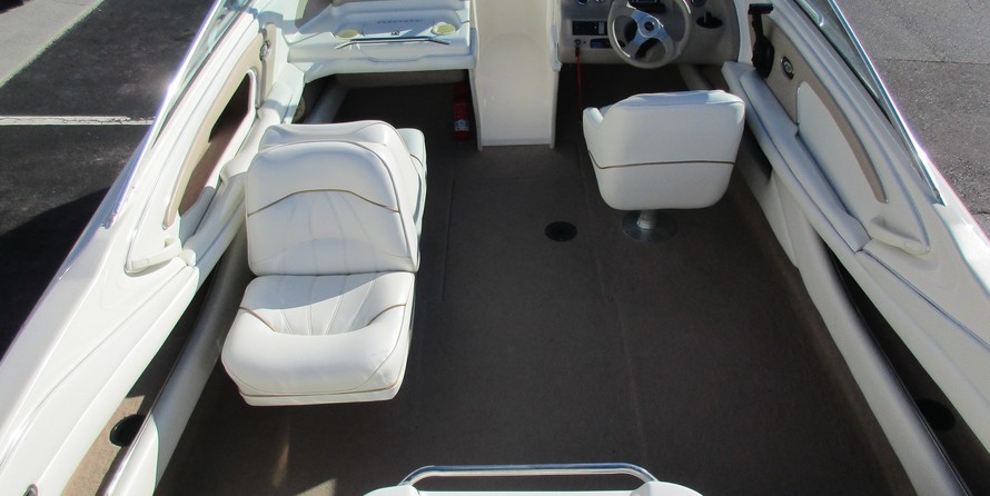 Sea ray 260 bow rider select